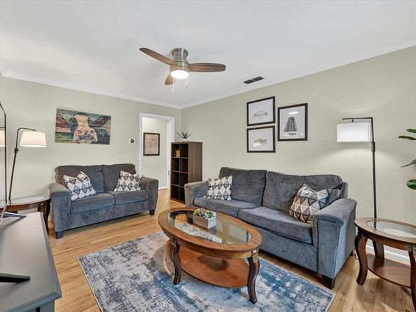 601  Circle Drive , Arlington Texas 76010