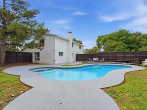 5017  Roundtable Lane , Garland Texas 75044