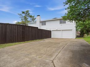 5017  Roundtable Lane , Garland Texas 75044