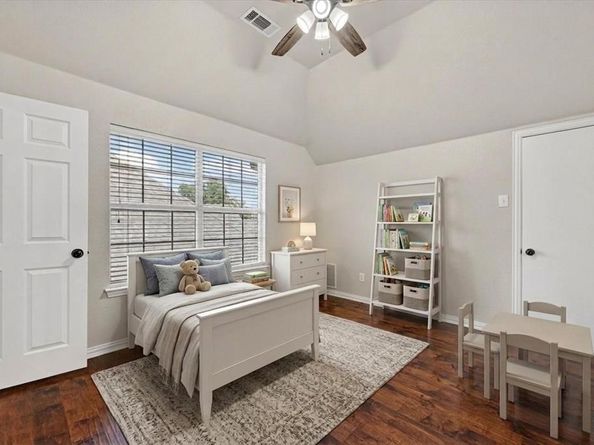 8611  Weston Lane , Lantana Texas 76226