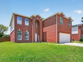 8208  Hidden Path Lane , Denton Texas 76210