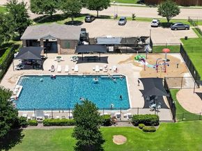 8208  Hidden Path Lane , Denton Texas 76210