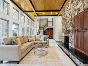 5822  London Lane , Dallas Texas 75252