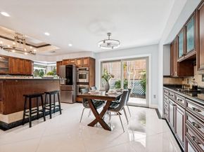 5822  London Lane , Dallas Texas 75252