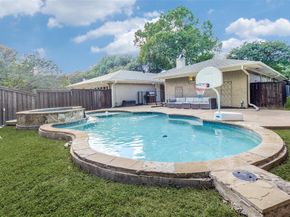 6818  Truxton Drive , Dallas Texas 75231