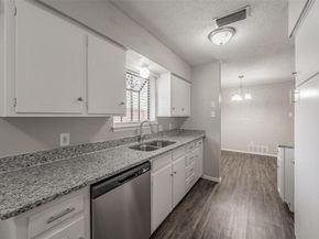 1412  Oxford Street , Arlington Texas 76013