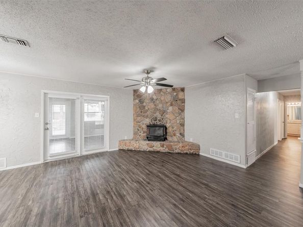 1412  Oxford Street , Arlington Texas 76013