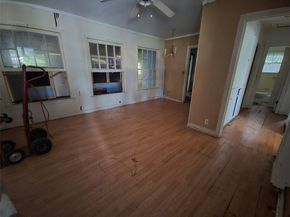 7304  Llano Avenue , Fort Worth Texas 76116
