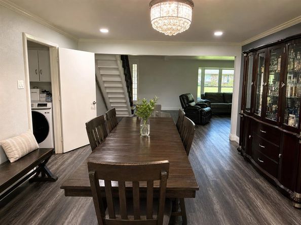 2442  Club Manor Drive , Dallas Texas 75237