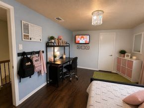 2442  Club Manor Drive , Dallas Texas 75237