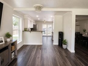 2442  Club Manor Drive , Dallas Texas 75237