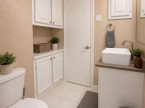 2442  Club Manor Drive , Dallas Texas 75237
