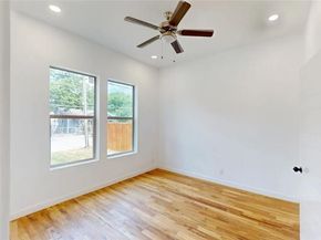 3418  Borger Street , Dallas Texas 75212