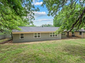 1307  Ravenwood Drive , Arlington Texas 76013