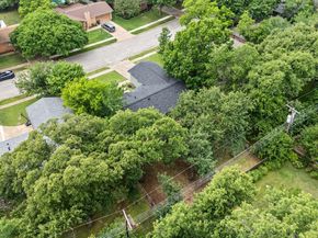 1307  Ravenwood Drive , Arlington Texas 76013