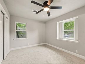 1307  Ravenwood Drive , Arlington Texas 76013