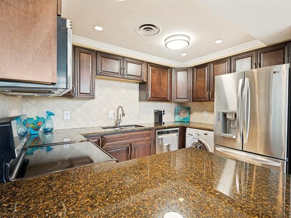 6211 W Northwest Highway  803, Dallas Texas 75225