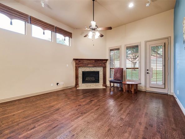 4020 E Hill Drive , Irving Texas 75038