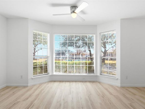 5810  Marina Drive  12, Garland Texas 75043