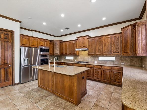 2655  Waterfront Drive , Grand Prairie Texas 75054