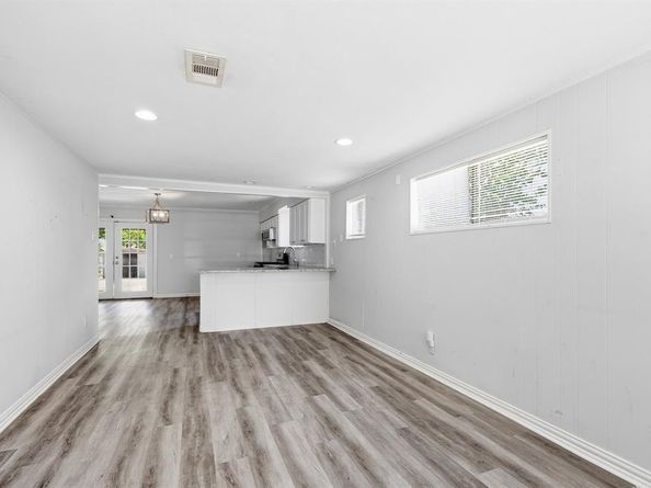 7244  Charles Court , Dallas Texas 75217