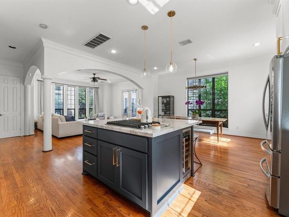 5327  Nolda Street  B, Houston Texas 77007