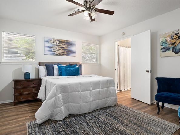 1727  Park Hill Drive , Arlington Texas 76012