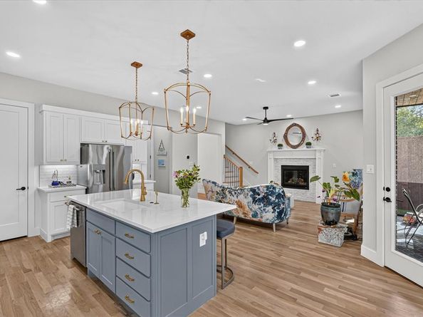 7105  Granada Place , Dallas Texas 75223