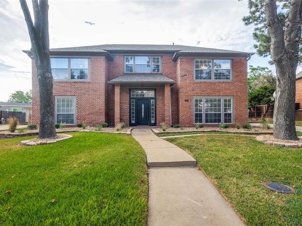 2250  Strathmore Drive , Highland Village Texas 75077