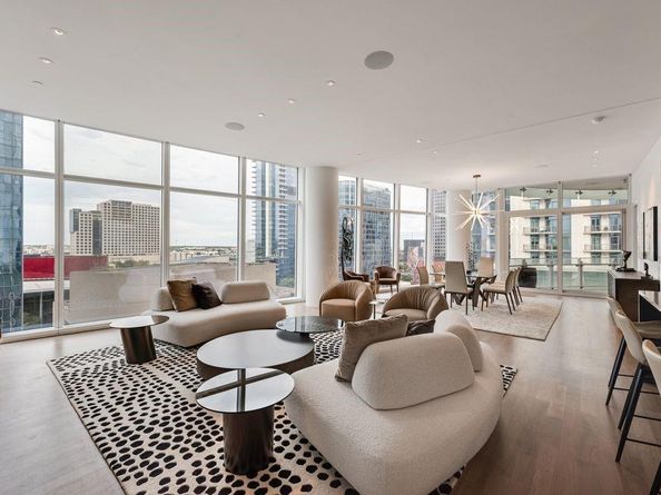 1918  Olive Street  1002, Dallas Texas 75201