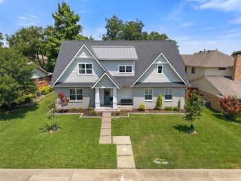 318  Oakcrest Drive 