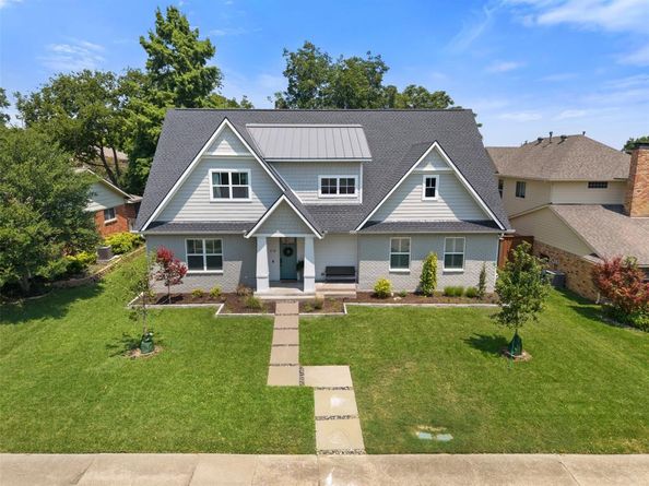 318  Oakcrest Drive , Richardson Texas 75080