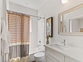 318  Oakcrest Drive , Richardson Texas 75080