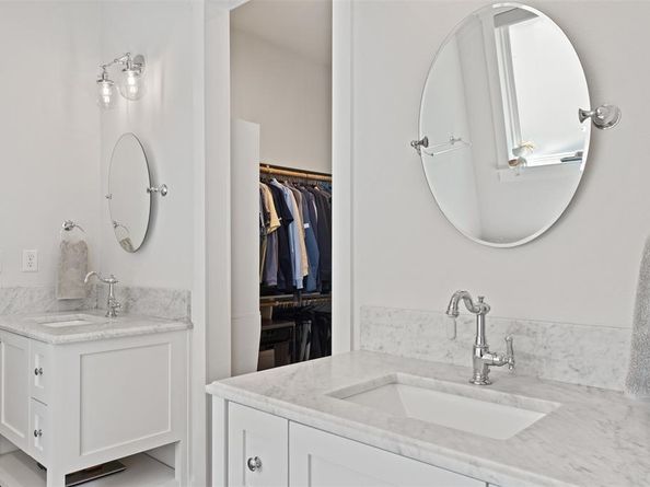 318  Oakcrest Drive , Richardson Texas 75080