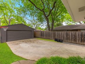 6915  Winchester Street , Dallas Texas 75231