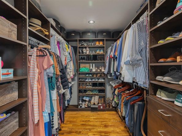 6915  Winchester Street , Dallas Texas 75231