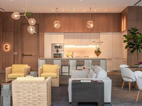 1747  Leonard Street  2701, Dallas Texas 75201