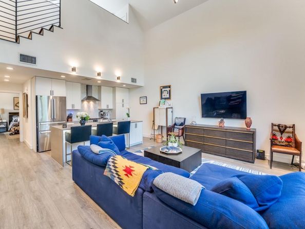 3880  Munger Avenue  2, Dallas Texas 75204