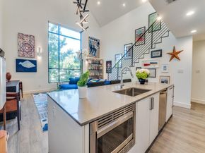 3880  Munger Avenue  2, Dallas Texas 75204