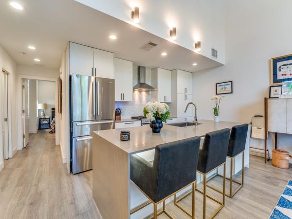 3880  Munger Avenue  2, Dallas Texas 75204