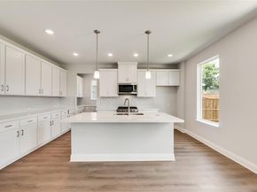 537  Marcus Lane , Crowley Texas 76036