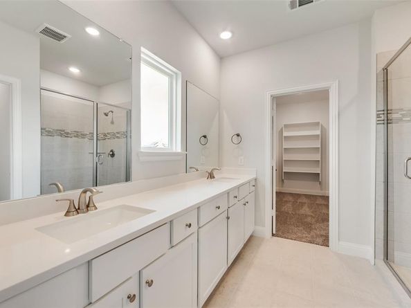 537  Marcus Lane , Crowley Texas 76036