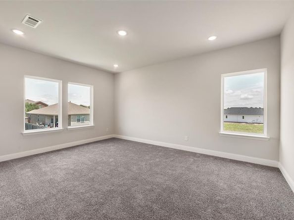 537  Marcus Lane , Crowley Texas 76036