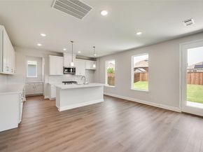 537  Marcus Lane , Crowley Texas 76036