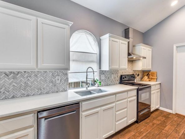 3152  Middleview Road , Fort Worth Texas 76108
