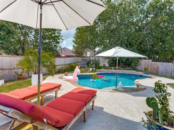 3152  Middleview Road , Fort Worth Texas 76108