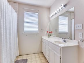 3152  Middleview Road , Fort Worth Texas 76108