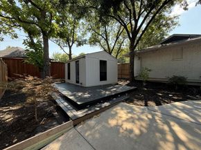6522  Ridgeview Circle , Dallas Texas 75240