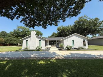 6522  Ridgeview Circle 