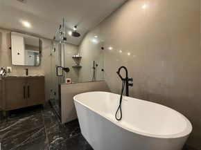 6522  Ridgeview Circle , Dallas Texas 75240